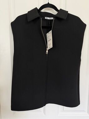 Zara Black Sleeveless Zip Vest with Silver Teeth